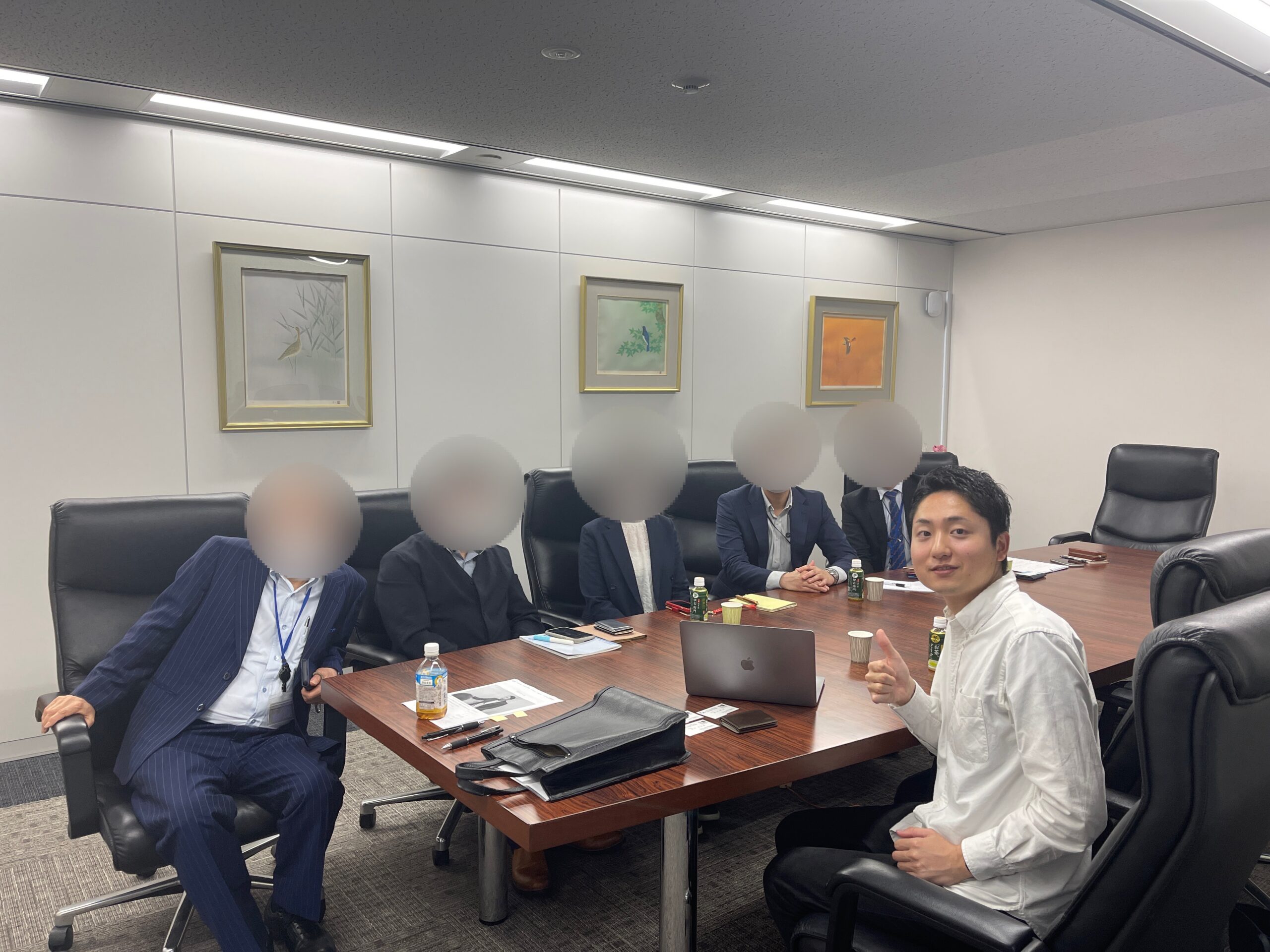 社内研修で講師をしている様子
